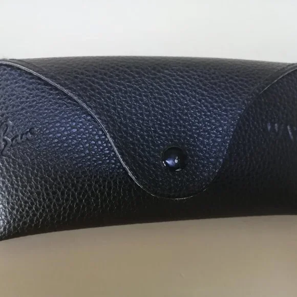 Ray-Ban Glass Case - Picture 4 of 4